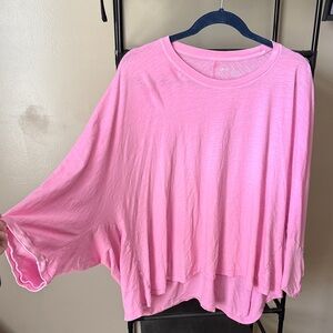 Relaxed Pink Women's Top - Lightweight Casual Tee